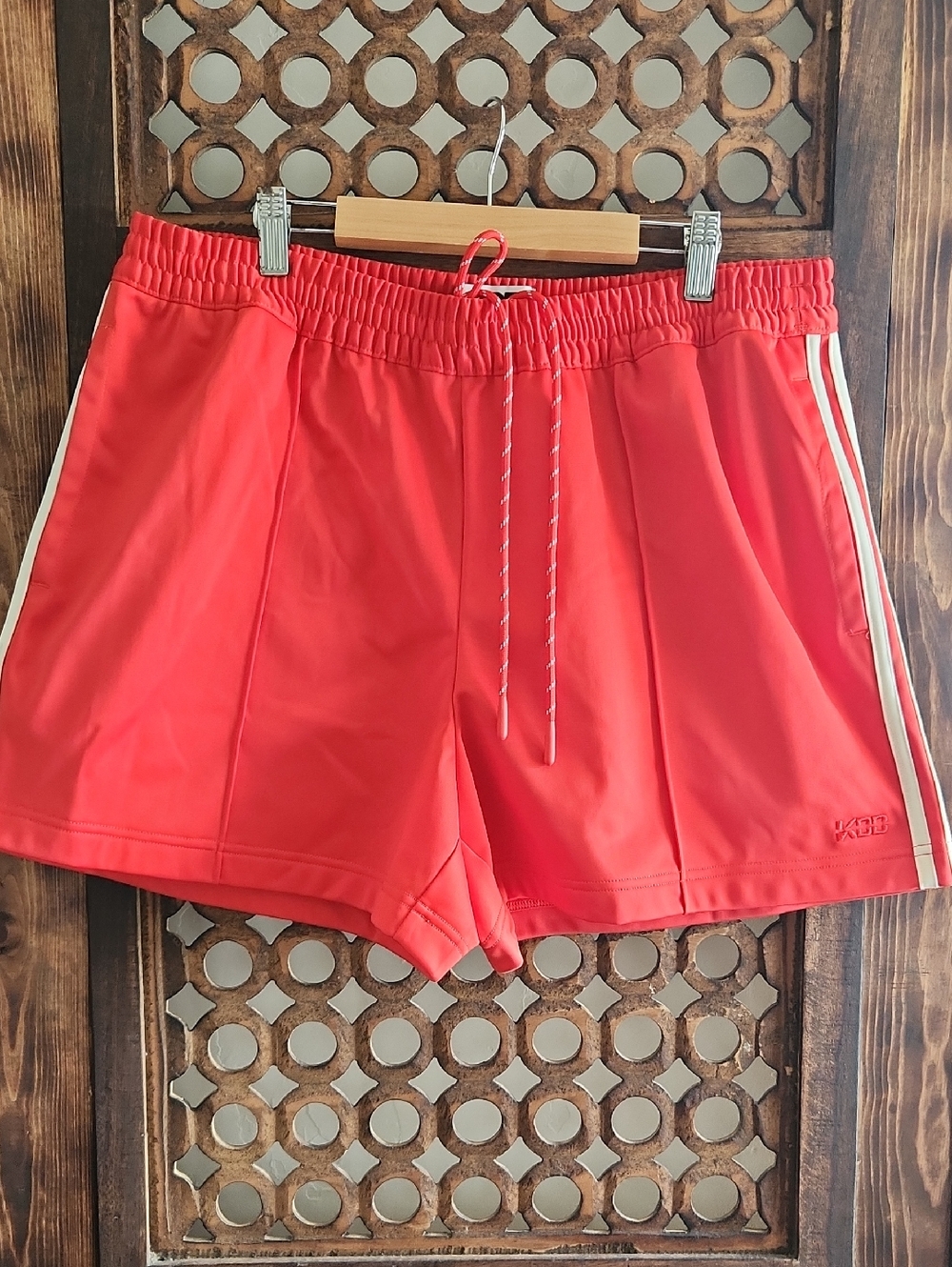 KBB by KAHLANA Women's Mid-Rise 'The Track Shorts' -  M *NWT*